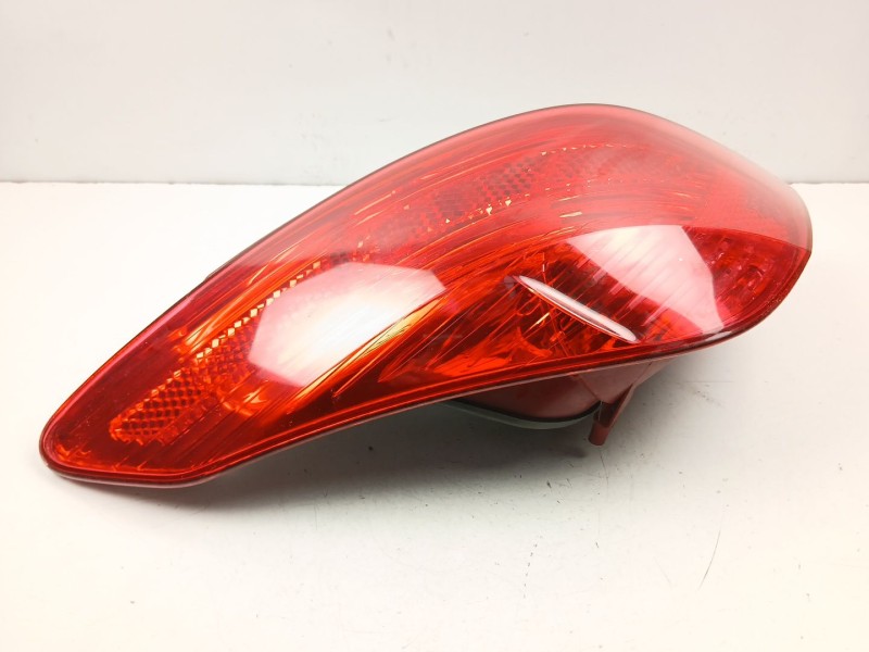 Recambio de piloto trasero izquierdo para peugeot 308 i (4a_, 4c_) 1.6 hdi referencia OEM IAM 9680425780  