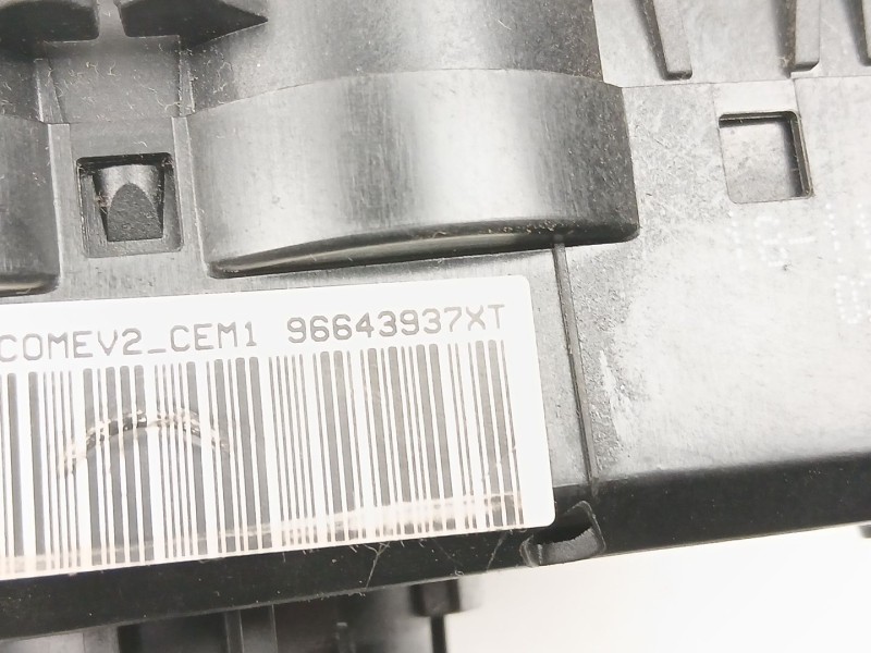 Recambio de mando luces y limpias para peugeot 308 i (4a_, 4c_) 1.6 hdi referencia OEM IAM 96643937XT  