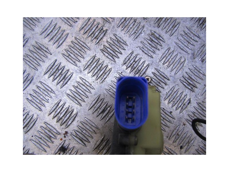 Recambio de cerradura pta. del. dch. : seat cordoba : 1.9 tdi (100,61cv) [2005] para seat cordoba 1.9 tdi referencia OEM IAM 3B1