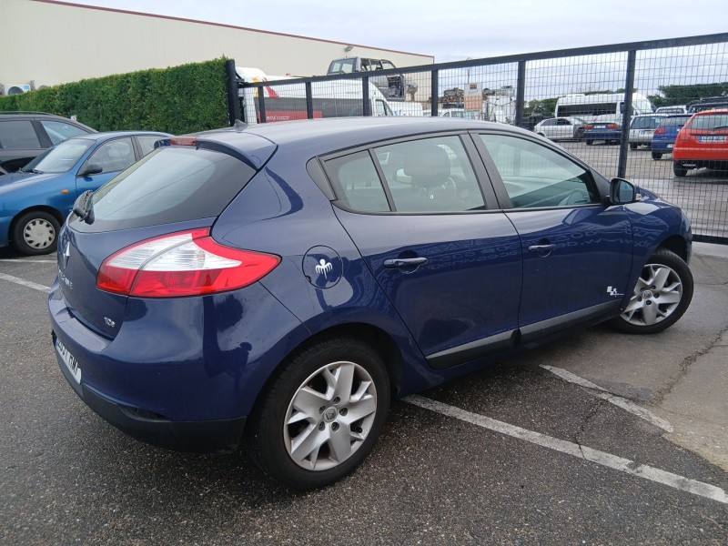 Recambio de carroceria para renault megane iii hatchback (bz0/1_, b3_) 1.2 tce (bz2b, bz11) referencia OEM IAM   