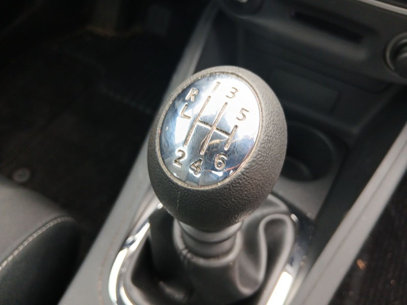 Recambio de carroceria para renault megane iii hatchback (bz0/1_, b3_) 1.2 tce (bz2b, bz11) referencia OEM IAM   