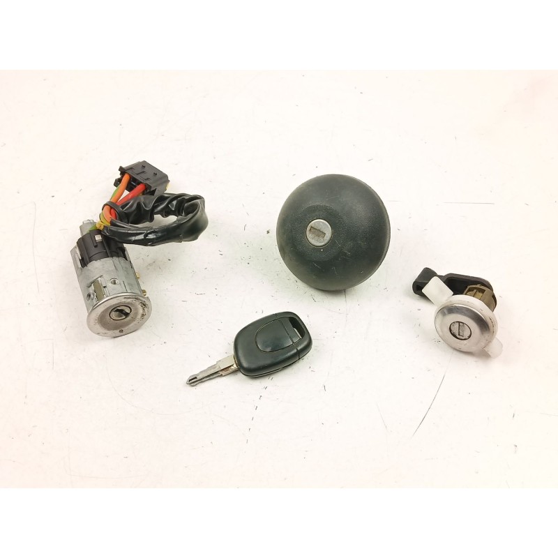 Recambio de conmutador de arranque para renault clio ii (bb_, cb_) 1.2 lpg referencia OEM IAM 7701471220  