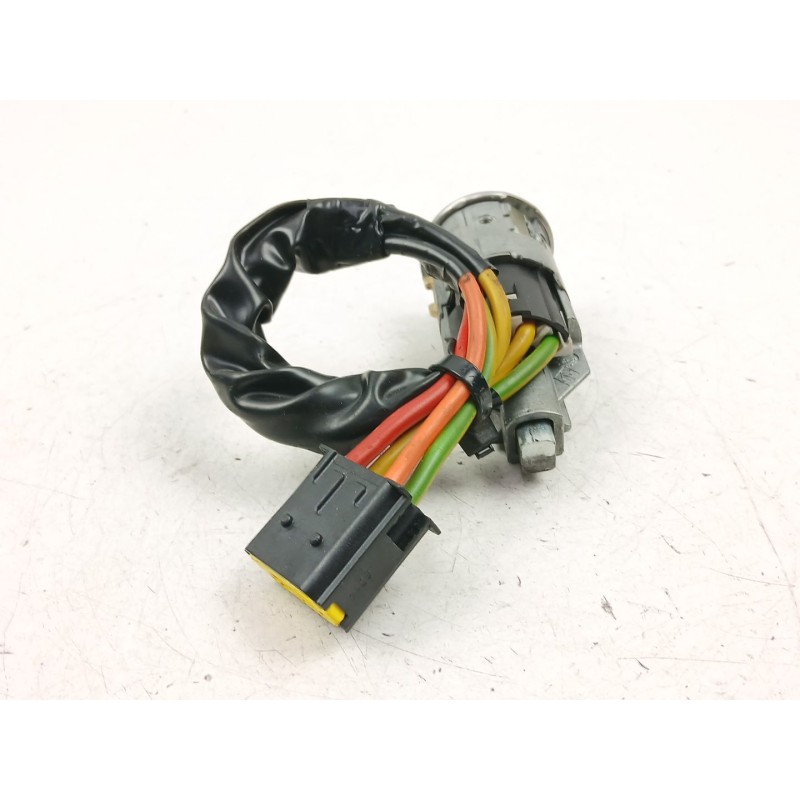 Recambio de conmutador de arranque para renault clio ii (bb_, cb_) 1.2 lpg referencia OEM IAM 7701471220  