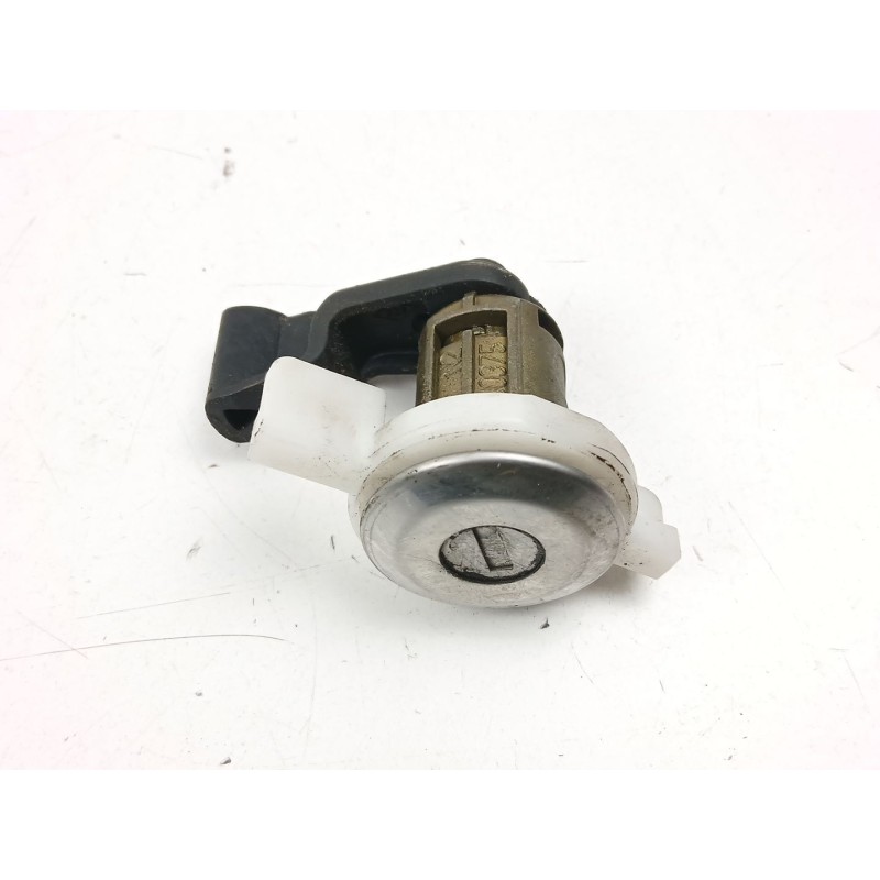 Recambio de conmutador de arranque para renault clio ii (bb_, cb_) 1.2 lpg referencia OEM IAM 7701471220  