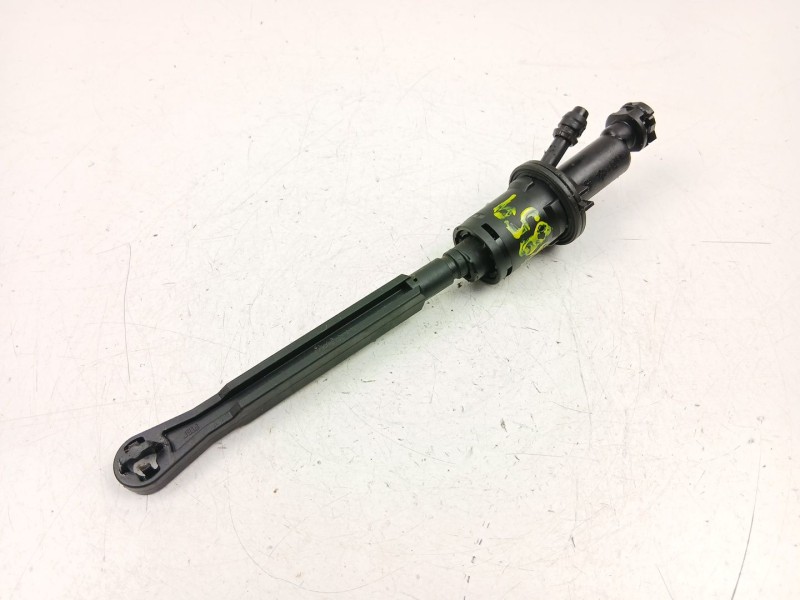 Recambio de bomba embrague para peugeot 308 i (4a_, 4c_) 1.6 hdi referencia OEM IAM 9673765780  