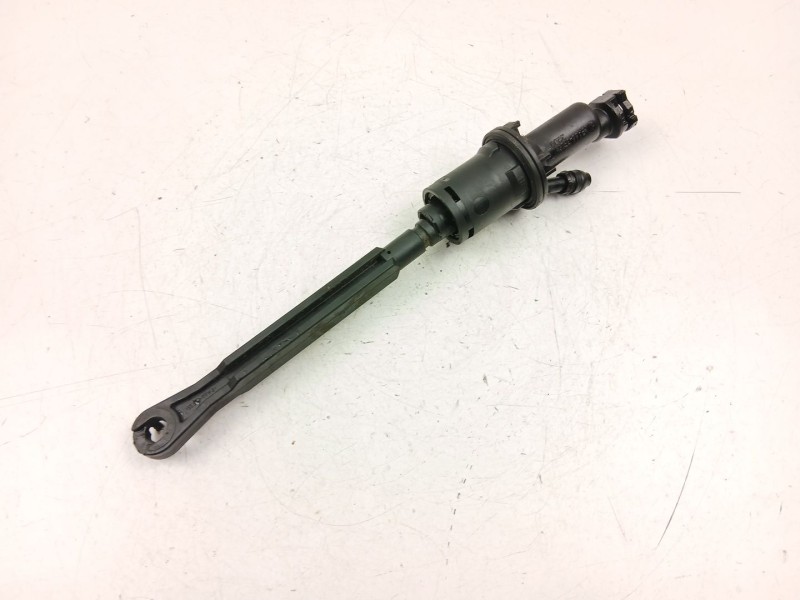 Recambio de bomba embrague para peugeot 308 i (4a_, 4c_) 1.6 hdi referencia OEM IAM 9673765780  