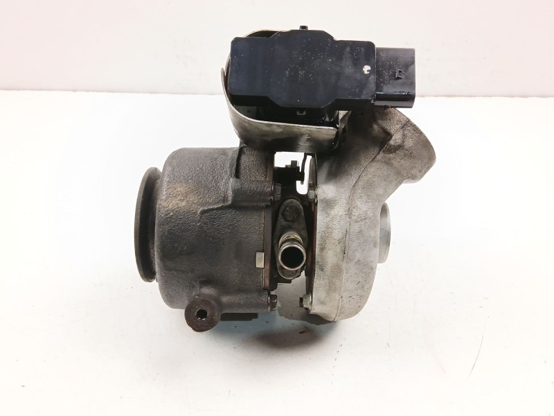 Recambio de turbo para bmw 3 (e90) 320 d referencia OEM IAM 11657795499  