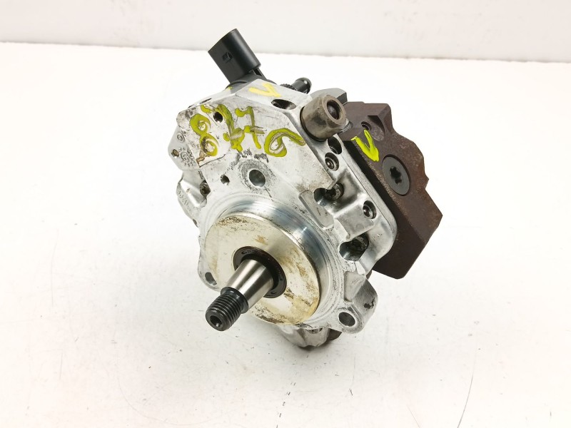 Recambio de bomba inyectora diesel para bmw 3 (e90) 320 d referencia OEM IAM 7788670  0445010045