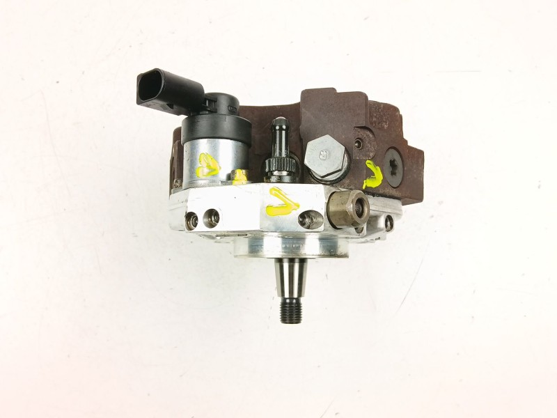 Recambio de bomba inyectora diesel para bmw 3 (e90) 320 d referencia OEM IAM 7788670  0445010045