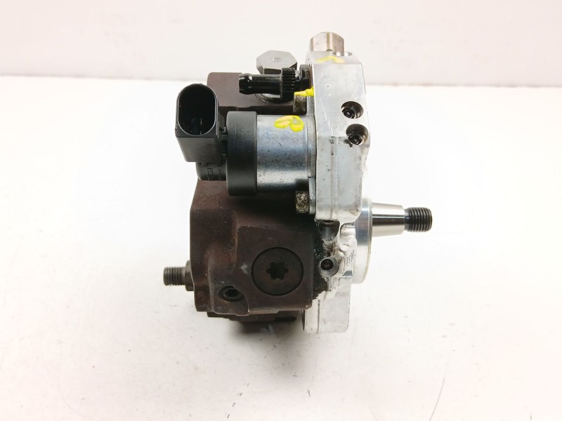 Recambio de bomba inyectora diesel para bmw 3 (e90) 320 d referencia OEM IAM 7788670  0445010045