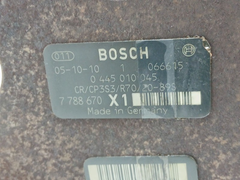 Recambio de bomba inyectora diesel para bmw 3 (e90) 320 d referencia OEM IAM 7788670  0445010045