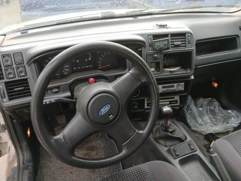 Recambio de carroceria para ford sierra ii (gbg, gb4) 2.0 i referencia OEM IAM   