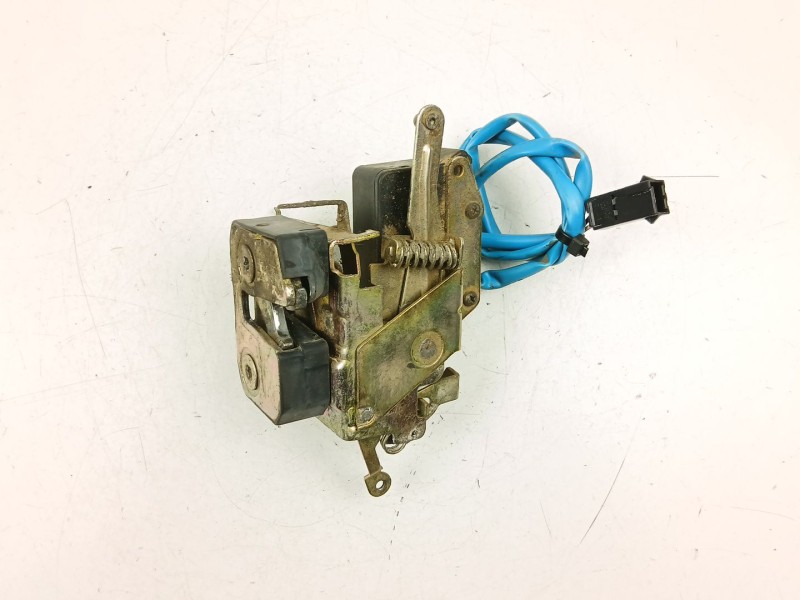 Recambio de cerradura puerta trasera derecha para volvo 740 kombi (745) 2.3 referencia OEM IAM 3503938  