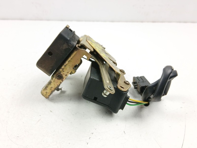 Recambio de cerradura puerta delantera izquierda para volvo 740 kombi (745) 2.3 referencia OEM IAM 3503933  