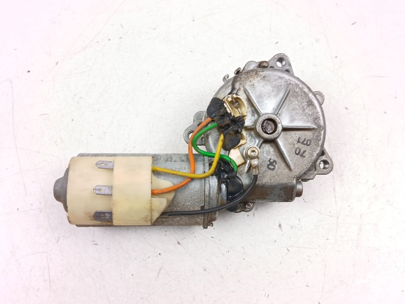 Recambio de motor limpia trasero para volvo 740 kombi (745) 2.3 referencia OEM IAM 1358011  0390201402