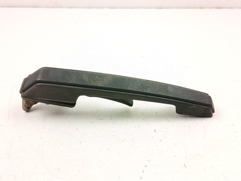 Recambio de manilla trasera izquierda para volvo 740 kombi (745) 2.3 referencia OEM IAM 6846646  