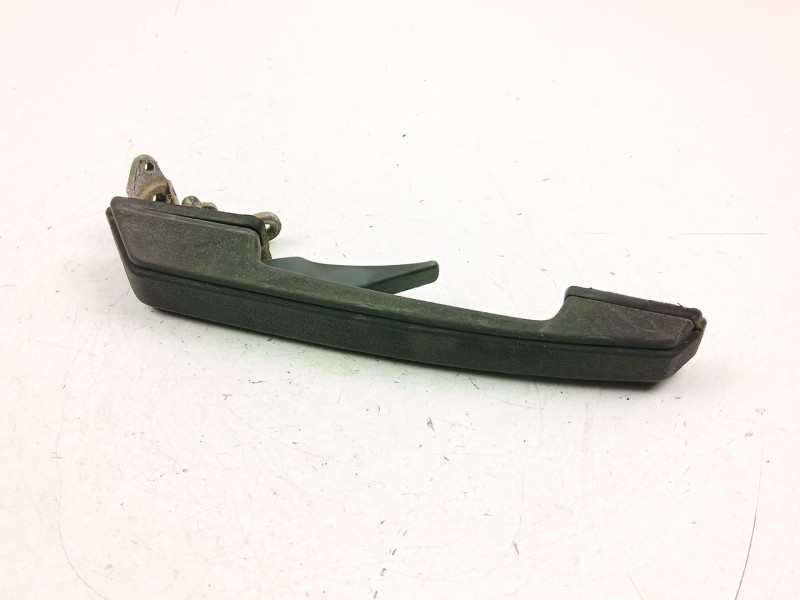 Recambio de manilla trasera derecha para volvo 740 kombi (745) 2.3 referencia OEM IAM 6846647  