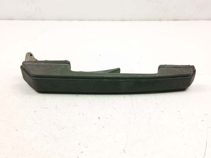 Recambio de manilla trasera derecha para volvo 740 kombi (745) 2.3 referencia OEM IAM 6846647  