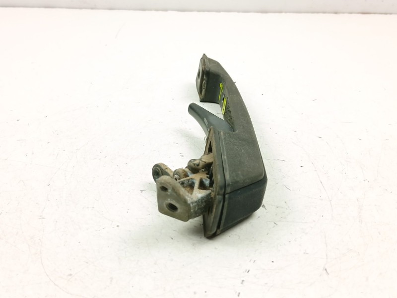 Recambio de manilla trasera derecha para volvo 740 kombi (745) 2.3 referencia OEM IAM 6846647  