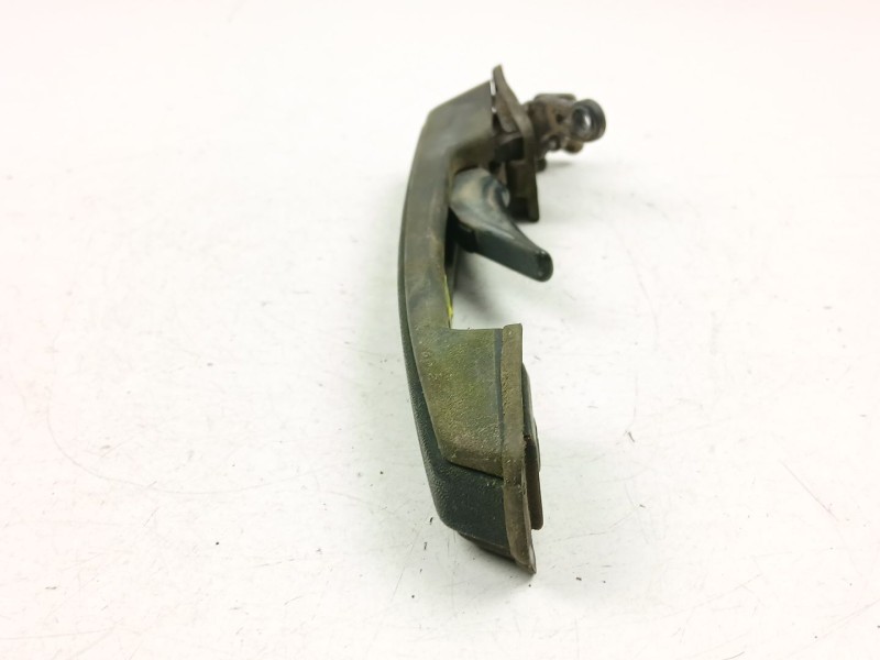 Recambio de manilla delantera izquierda para volvo 740 kombi (745) 2.3 referencia OEM IAM 6846646  