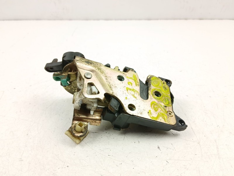 Recambio de cerradura puerta trasera derecha para daewoo lanos (klat) 1.5 referencia OEM IAM 96305414  