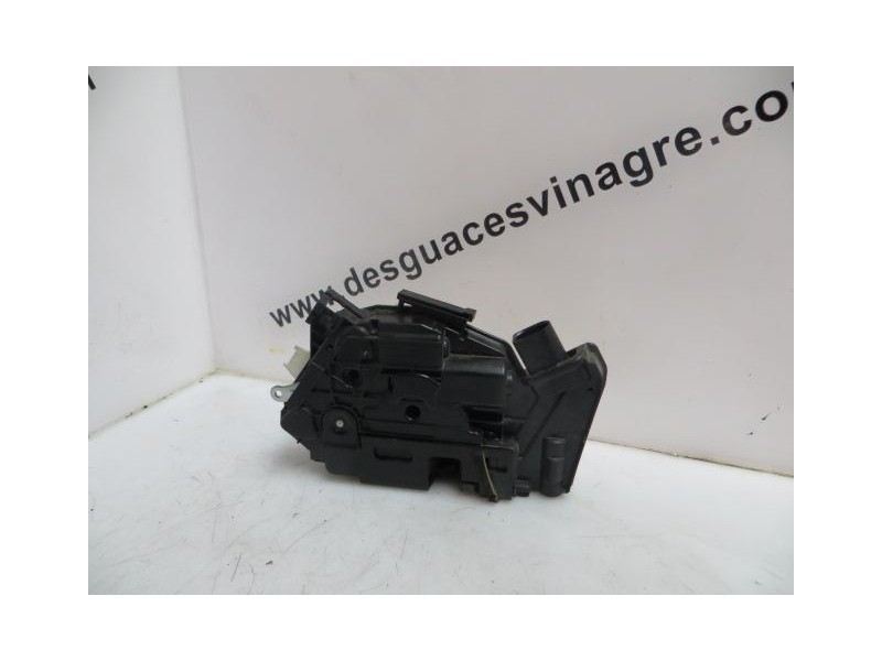 Recambio de cerradura pta. del. dch. : skoda fabia : 1.6 tdi (cay) 105cv 5p [2010] para skoda fabia 1.6 tdi (cay) 105cv  5p refe