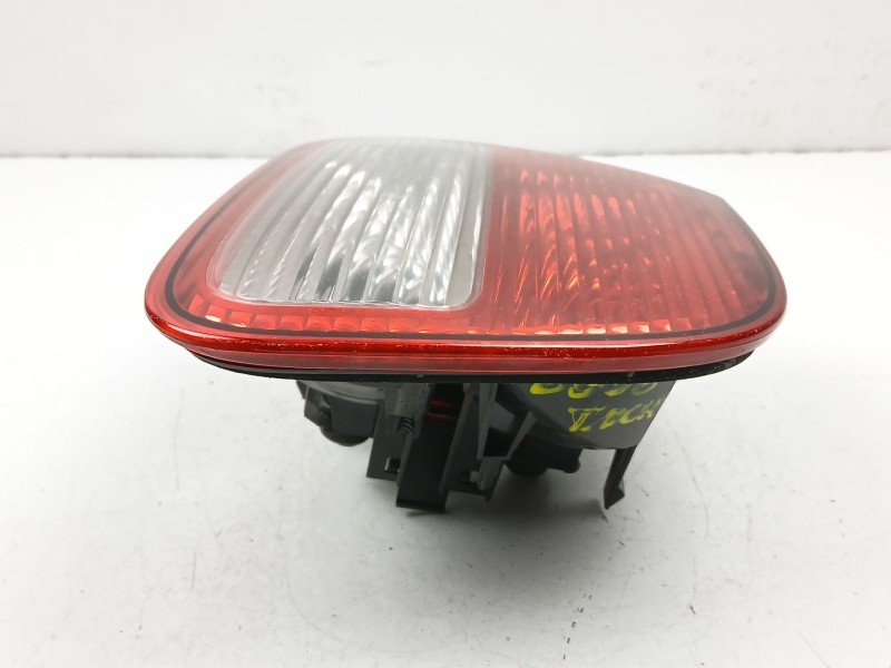 Recambio de piloto porton derecho para seat leon (1m1) 1.9 tdi referencia OEM IAM 1M6945092B  