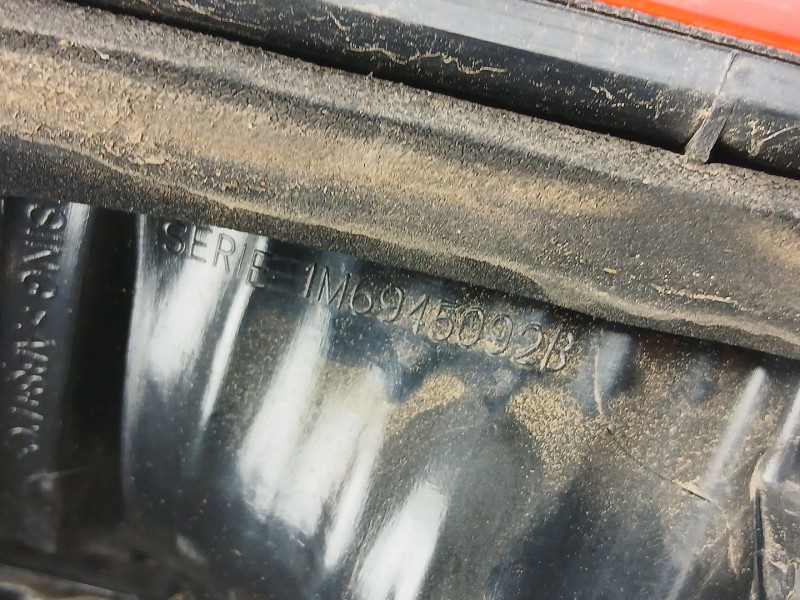 Recambio de piloto porton derecho para seat leon (1m1) 1.9 tdi referencia OEM IAM 1M6945092B  