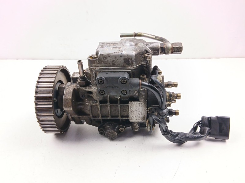 Recambio de bomba inyectora diesel para seat leon (1m1) 1.9 tdi referencia OEM IAM 038130107D  0460404977