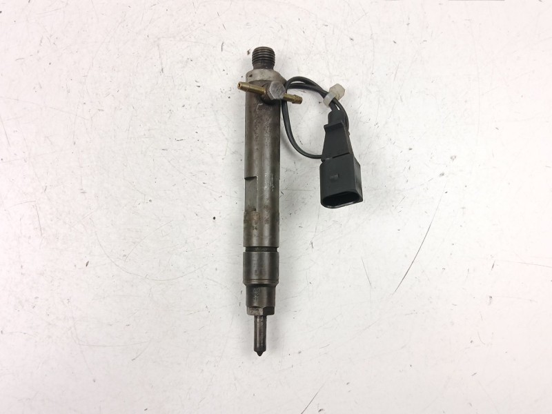 Recambio de inyectores juego para seat leon (1m1) 1.9 tdi referencia OEM IAM 028130202P 038130201S 0432193696