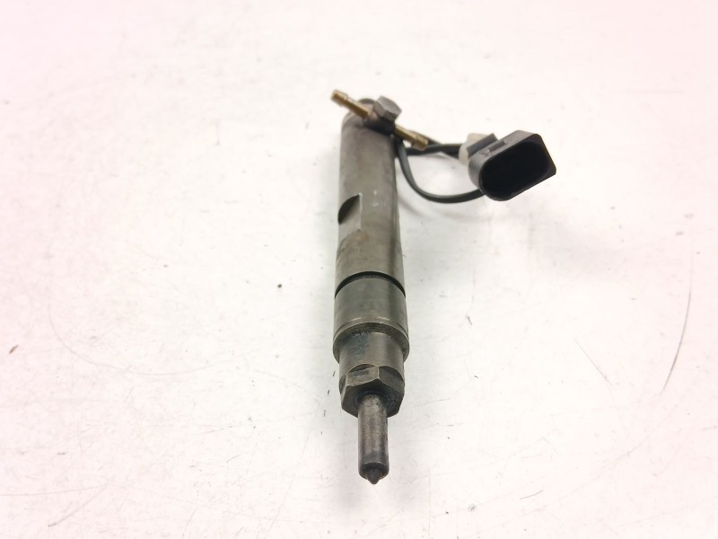 Recambio de inyectores juego para seat leon (1m1) 1.9 tdi referencia OEM IAM 028130202P 038130201S 0432193696