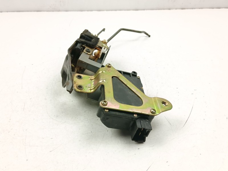 Recambio de cerradura puerta delantera izquierda para hyundai accent ii sedán (lc) 1.6 referencia OEM IAM 8131025030  