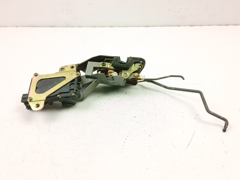 Recambio de cerradura puerta delantera izquierda para hyundai accent ii sedán (lc) 1.6 referencia OEM IAM 8131025030  