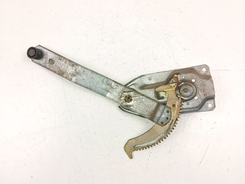 Recambio de elevalunas trasero derecho para ford sierra ii (gbg, gb4) 2.0 i referencia OEM IAM 83BBA27000AA  