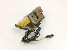 Recambio de cerradura puerta delantera derecha para ford sierra ii (gbg, gb4) 2.0 i referencia OEM IAM 88BBB21812CB  