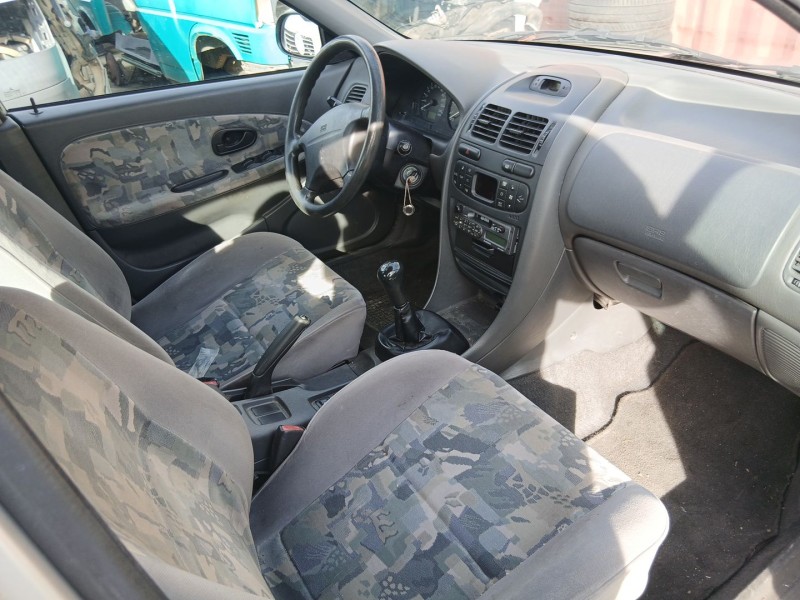 mitsubishi carisma (da_) del año 1997