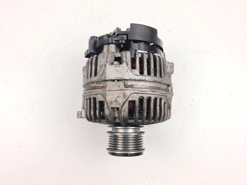 Recambio de alternador para seat ibiza ii (6k1) 1.9 tdi referencia OEM IAM 038903023L  0124325001