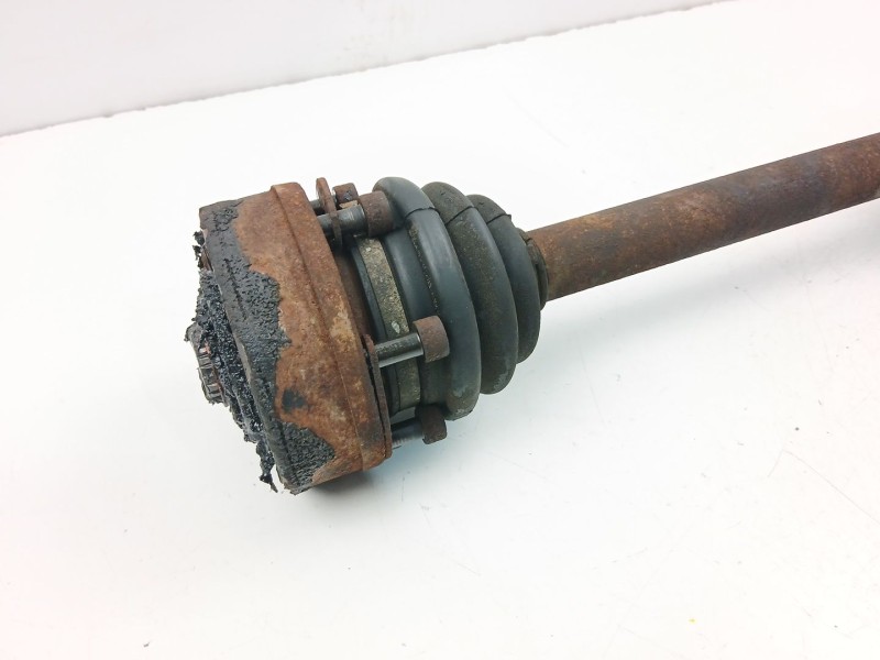 Recambio de transmision trasera izquierda para ford sierra ii (gbg, gb4) 2.0 i referencia OEM IAM 92BG4234DA  