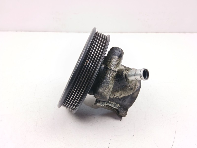 Recambio de bomba direccion para ford sierra ii (gbg, gb4) 2.0 i referencia OEM IAM 86GB3A674EA  