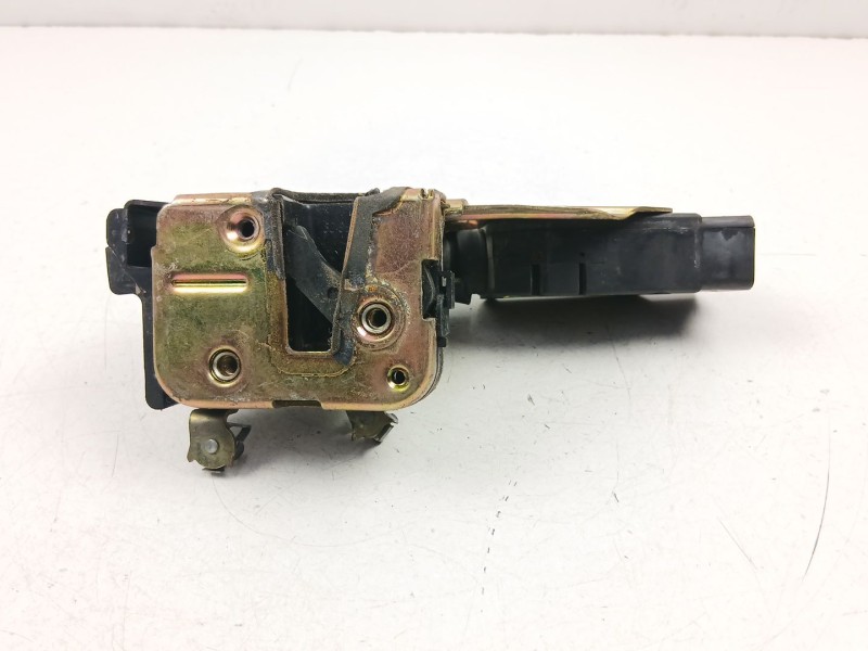 Recambio de cerradura puerta delantera izquierda para mitsubishi carisma (da_) 1.8 16v gdi (da2a) referencia OEM IAM MR911383  