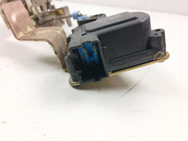 Recambio de cerradura puerta delantera derecha para daewoo matiz (m100, m150) 0.8 referencia OEM IAM 96280260  