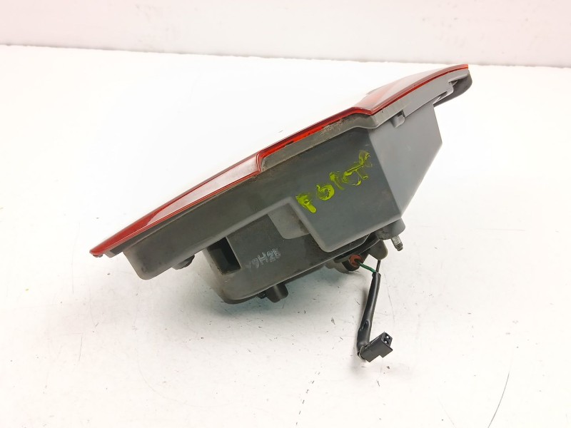 Recambio de piloto porton izquierdo para chevrolet cruze (j300) 1.6 referencia OEM IAM 95971550  