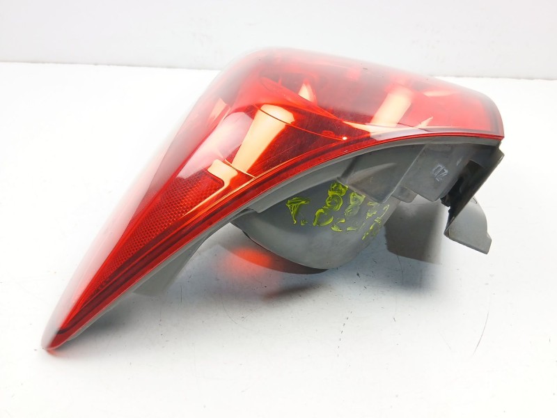 Recambio de piloto trasero derecho para chevrolet cruze (j300) 1.6 referencia OEM IAM 95965224  