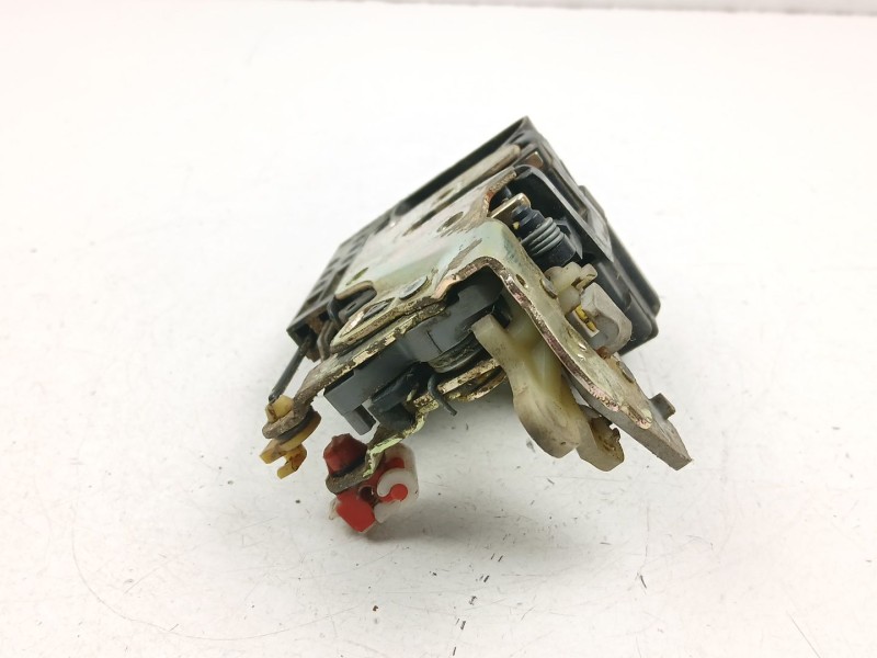 Recambio de cerradura puerta delantera izquierda para ssangyong rexton / rexton ii (gab_) 2.9 td referencia OEM IAM 7121008031  