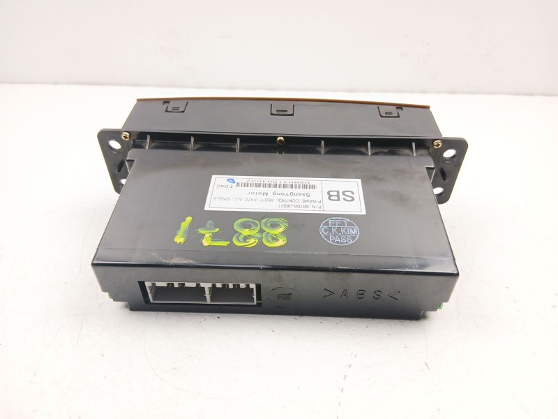 Recambio de mandos calefaccion aire para ssangyong rexton / rexton ii (gab_) 2.9 td referencia OEM IAM 6870008021  