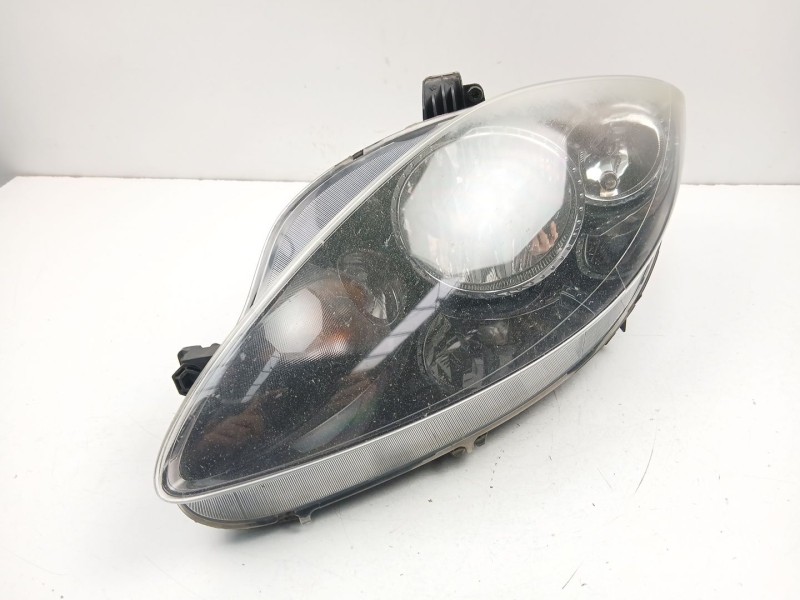 Recambio de faro izquierdo para seat leon (1p1) 1.9 tdi referencia OEM IAM 5P1941005A  