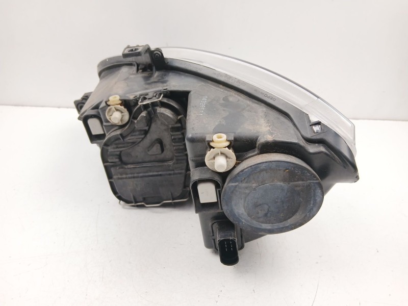 Recambio de faro derecho para seat leon (1p1) 1.9 tdi referencia OEM IAM 5P1941006A  