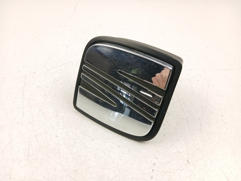 Recambio de manilla maletero para seat leon (1p1) 1.9 tdi referencia OEM IAM 6J4827565A  
