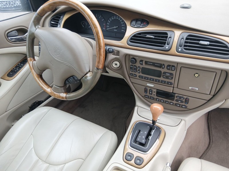 jaguar s-type ii (x200) del año 2001