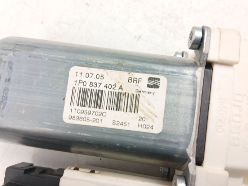 Recambio de elevalunas delantero derecho para seat leon (1p1) 1.9 tdi referencia OEM IAM 1K0959792H 1P0837402A 